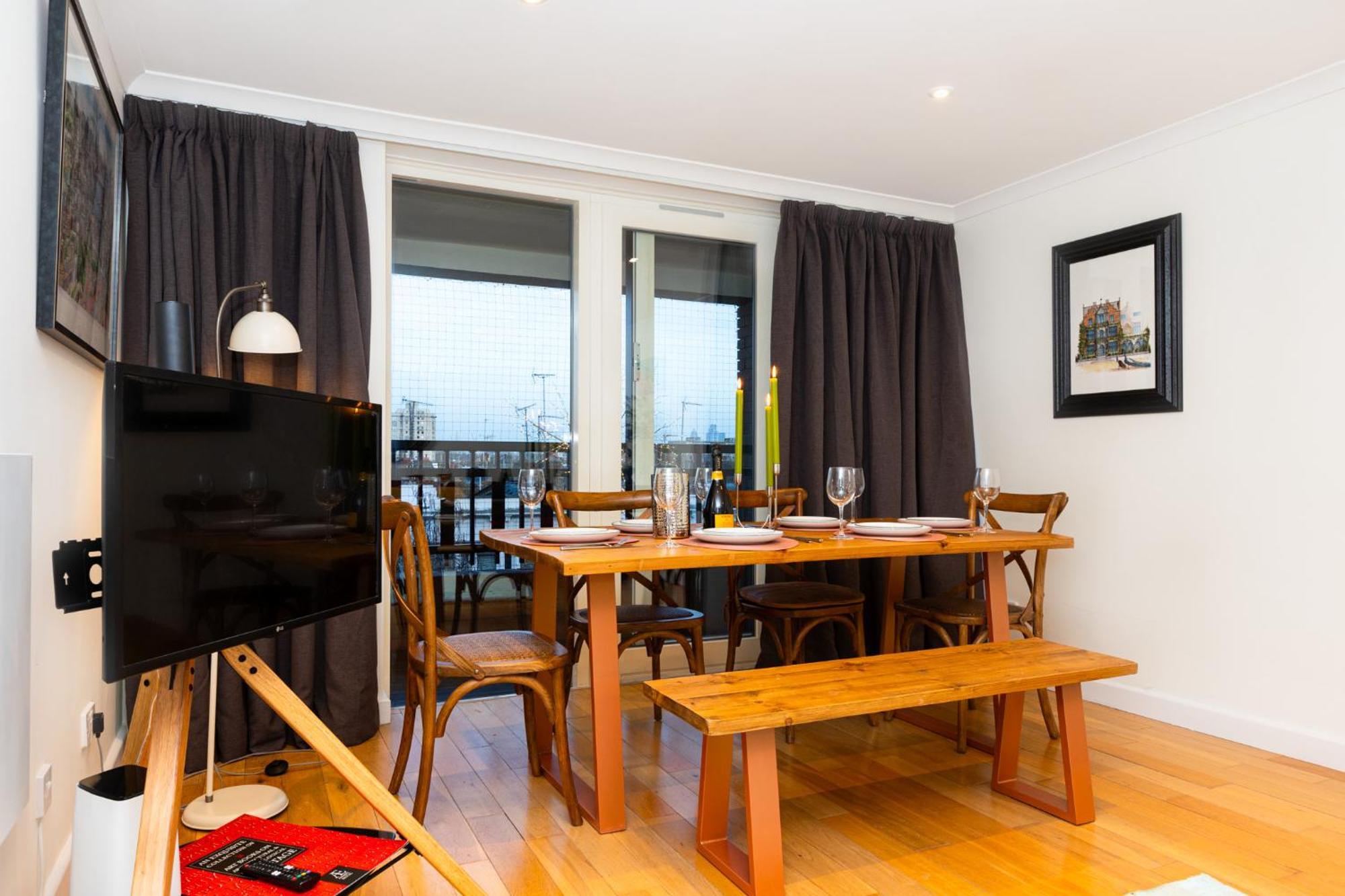 Immense Gorgeous 2br Wbalcony & Office In Chelsea * Londra